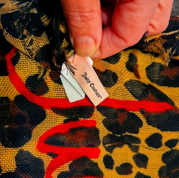 Juicy Scarf - Picture 1 of 2
